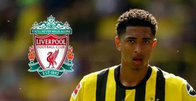 成都1-2河南赛中，阿奇姆彭遭看台球迷竖中指+骂黑鬼