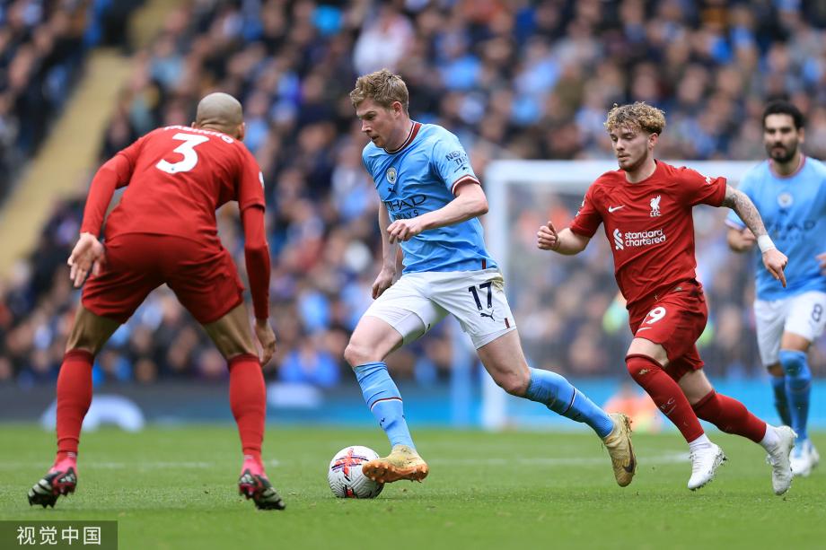 张镇麟上海首秀出战7分钟，3中3得到6分