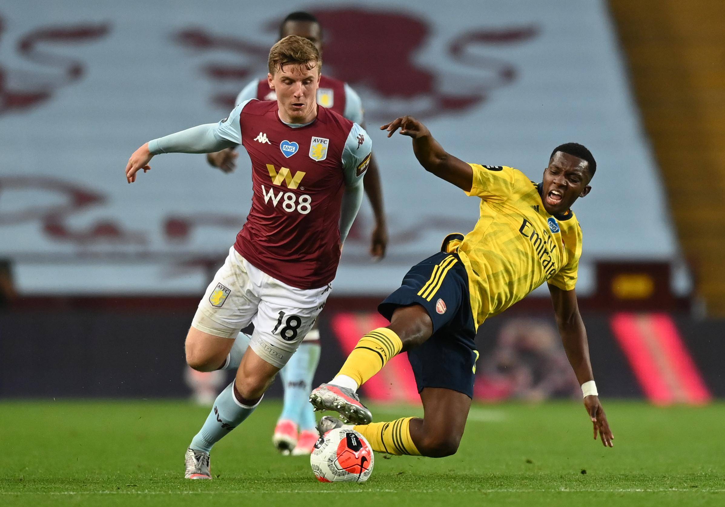 罗马诺：利物浦与曼城有意塞门约；埃斯特旺未来可能踢10号位