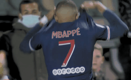 又犯规了！第二节刚上来杨瀚森补防科沃德又被裁判吹打手&已经3犯