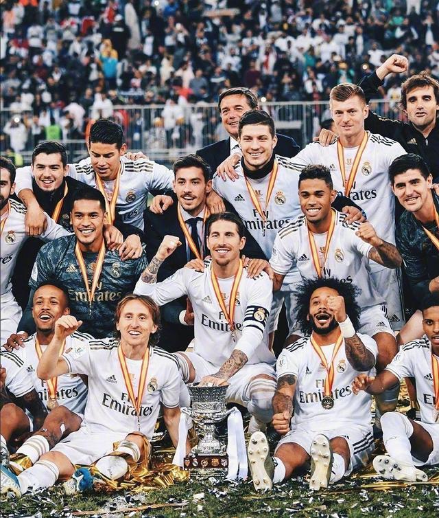 巴萨梅西任意球破门助球队领先