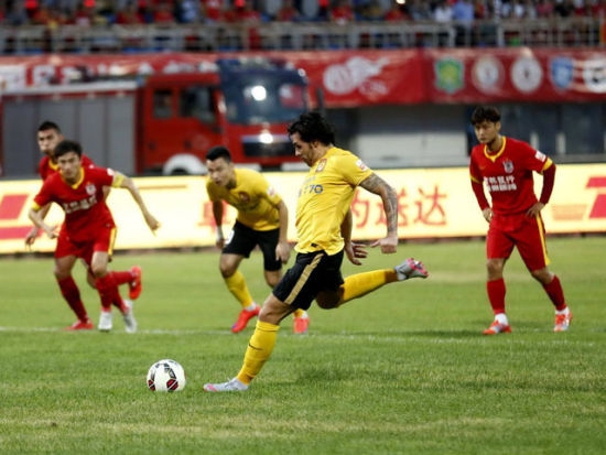 曼联错失良机，西汉姆联打击与英超联赛影响